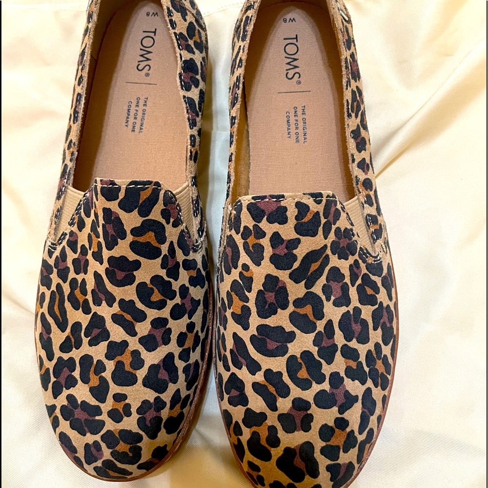 Tom’s Desert Tan Leopard Suede Shoe